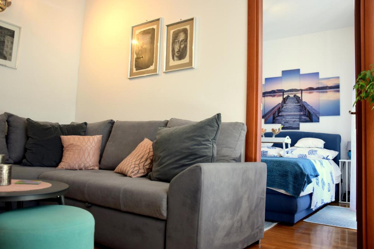 Marimar, Beachfront 1st Row Apartamento Split