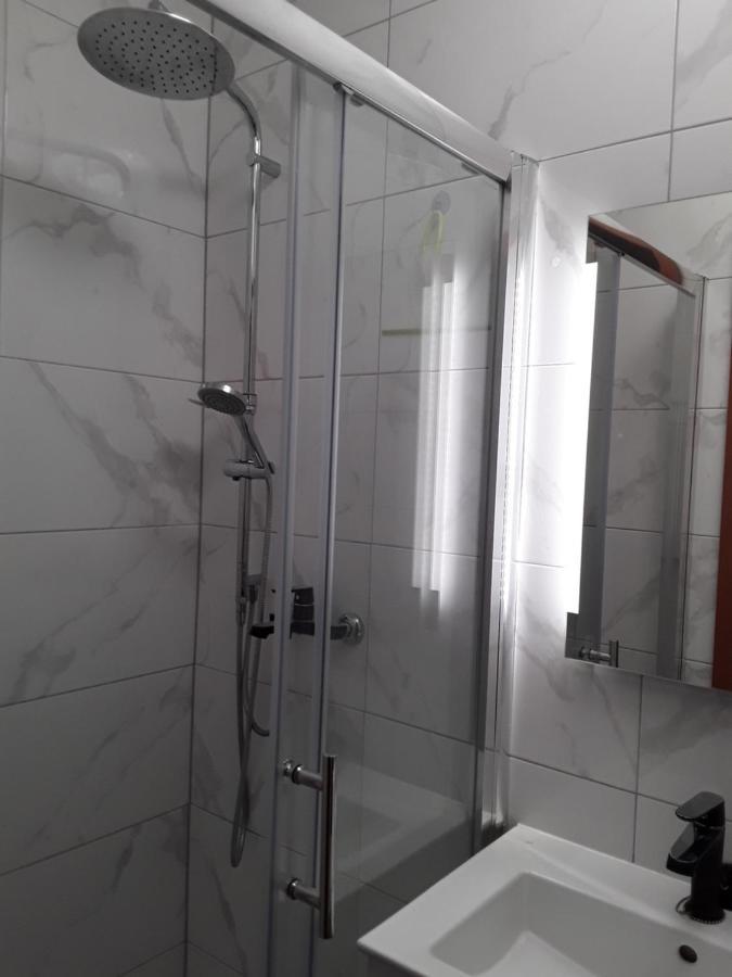 Apartman Marimar, Beachfront 1st Row *